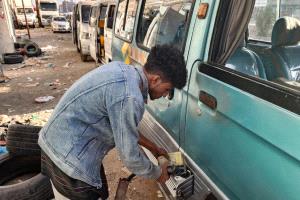 مخاوف من أزمة وقود في اليمن بسبب الحرب