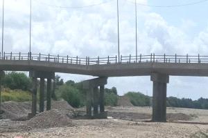 تحذيرات من انهيار وشيك لجسر العرائس في لحج ومناشدات بتدخل عاجل