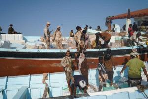 الحملة الأمنية في الصبيحة.. من "بندر عباس" إلى سواحل "لحج" ضربة أمنية قاصمة لشبكات التهريب الإيرانية في الصبيحة