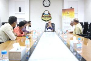 مدير تربية حضرموت الساحل يبحث مع مدير مكتب برنامج الغذاء العالمي سبل تعزيز التعاون المشترك