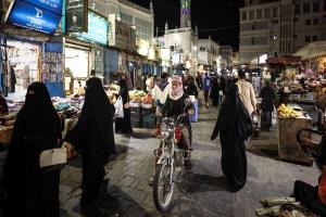 الحرب الإقليمية تضاعف أزمات الاقتصاد اليمني