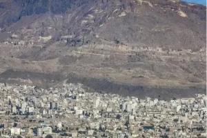 إجراءات أمنية مشددة.. الحوثيون ينشرون عناصر استخباراتية في جبال محيطة بصنعاء