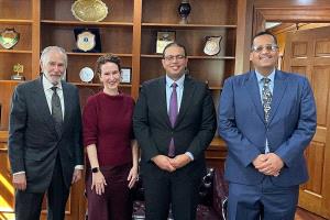 بامطرف يبحث مع منظمة أمريكية تعزيز التعاون في مكافحة تهريب الآثار والممتلكات الثقافية