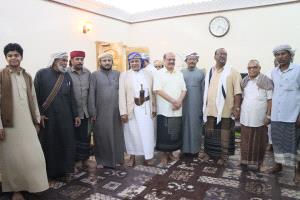 الشيخ خالد محسن العامري يقيم الافطار السنوي وأمسية رمضانية ببيته العامر بمنطقة تاربة