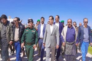 محافظ شبوة بن الوزير يصل عتق قادماً من السعودية وسط ترحيب رسمي وشعبي