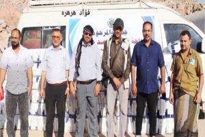 جمعية الحاجة قدرية الخيرية توزع العشرات من أكياس الحفاظات لكبار السن