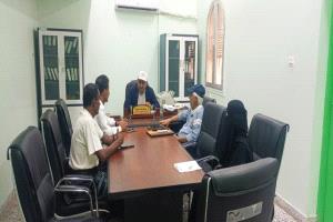 رئيس هيئة مستشفى الرازي أبين يترأس اجتماعا للجنة المنحة الدوائية لمرضى السكري المزمن بمنصة الهيئة