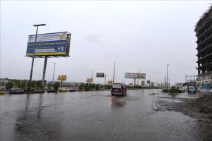 الأرصاد تتوقع أجواء ماطرة في عدن خلال الأيام القادمة