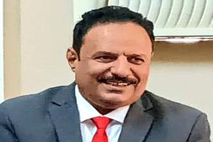 مدير عام مكتب الصناعة و التجارة بمحافظة لحج يشدد على ضرورة وضع أسعار السلع فوق كل سلعة