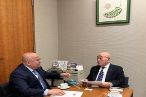 طوكيو: السفير السنيني يبحث مع المستشار الخاص لرئيسة الوزراء مستجدات الأوضاع في اليمن والمنطقة