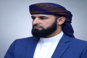 الشيخ عبدالله مهدي واللواء أحمد علي مسعود يهنئان مختار الرباش بتعيينه محافظاً لأبين