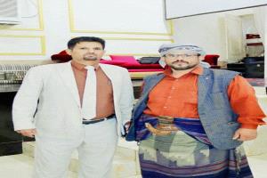 مهدي المحفدي يهنئ الدكتور ياسر باعزب بترقيته إلى أستاذ مشارك في كلية الإعلام بجامعة عدن
