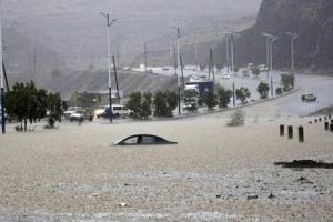 إنذار جوي عاجل في اليمن.. أمطار غزيرة وعواصف رعدية تضرب 14 محافظة وتحذيرات من سيول جارفة ورياح