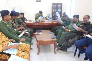 اجتماع أمني موسّع بالمكلا لمناقشة ترتيبات تأمين عيد الفطر المبارك