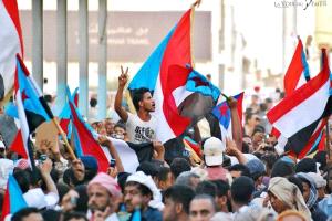 من يملك حق الحديث باسم الجنوب؟ كاتب يفجر جدلاً حول احتكار القضية الجنوبية