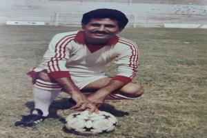 الشيخ يحيى الحبّاري يكرم الكابتن عثمان خلب