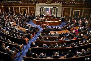 مجلس الشيوخ الأمريكي يعرقل مشروع قرار لوقف حرب ترامب ضد إيران