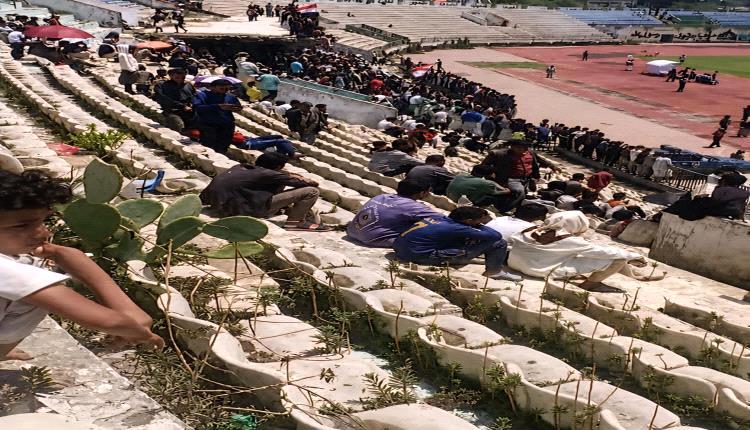 موجة غضب بعد كشف الكارثة داخل استاد 22 مايو في إب