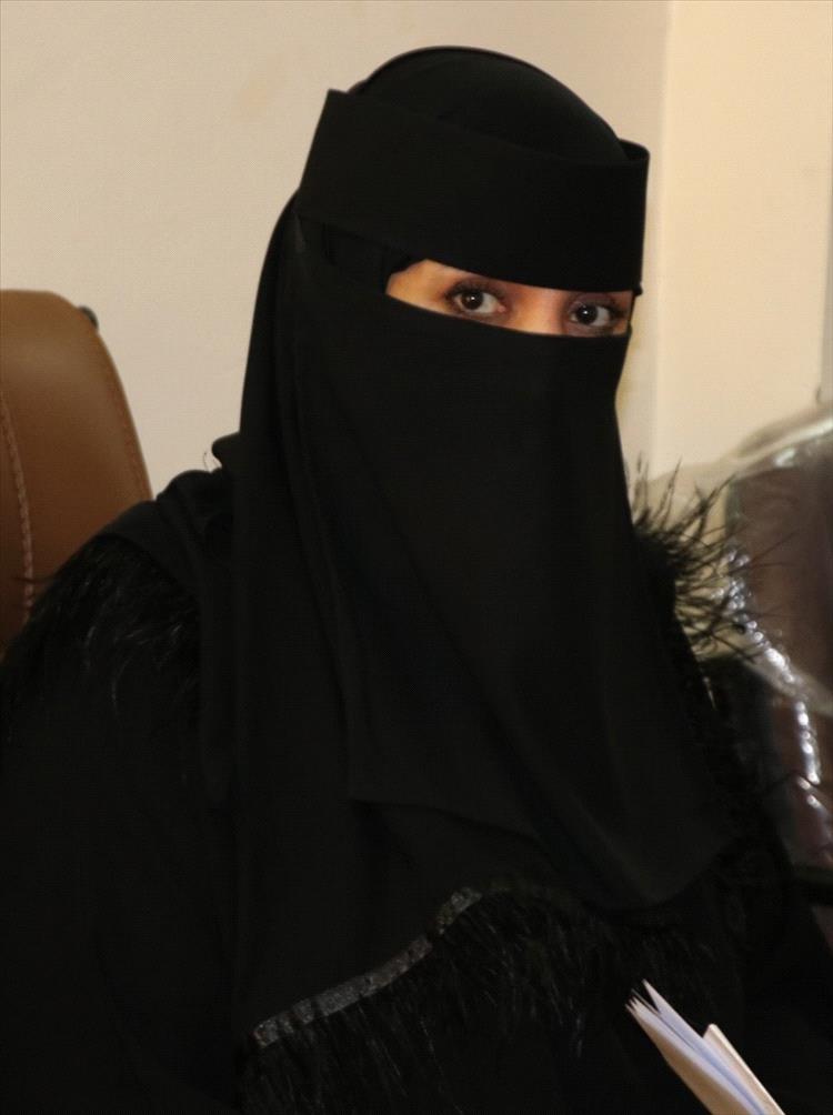 د. نوال مكيش تشيد بجهود محافظ عدن وتطالب بتدخل عاجل لإنقاذ سكان المعلا