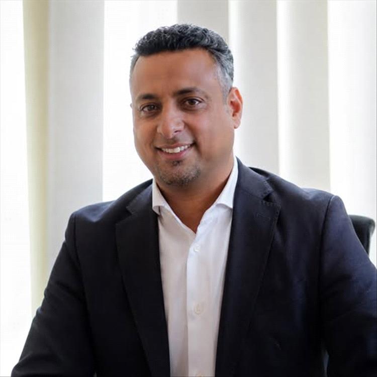 جميح: اغتيال وسام قائد استهدافًا مباشرًا للعمل التنموي في اليمن