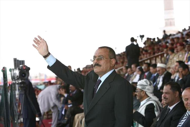 كاتب صحفي: إيماننا بزعامة علي عبد الله صالح مستمر… حتى يظهر بديل يقدّم ما قدّمه لليمنيين
