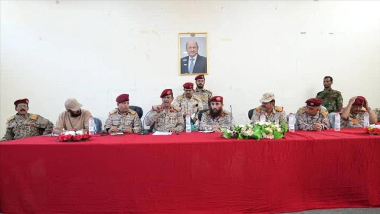 اللواء حمدي شكري يتسلم قيادة المنطقة العسكرية الرابعة بعدن