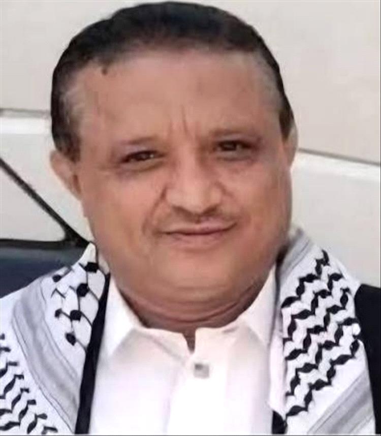 مناشدة مجلس القيادة الرئاسي بالتدخل والإفراج عن الصحفي مجلي الصمدي المحتجز لدى أمن تعز منذ أمس