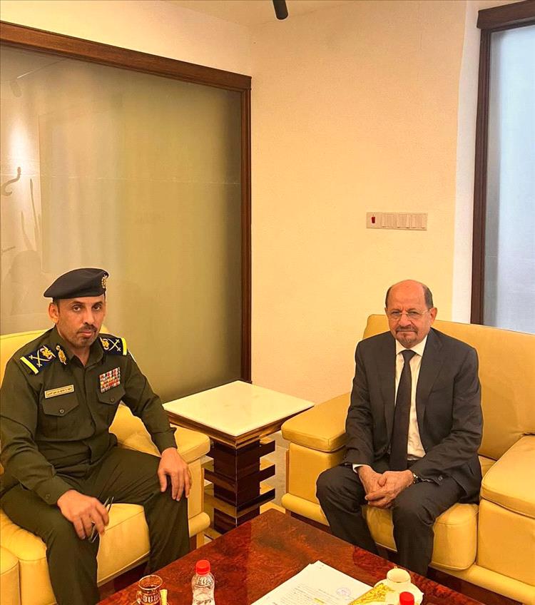 رئيس الوزراء يوجّه بتحديث خدمات الهجرة والجوازات وتعزيز كفاءتها