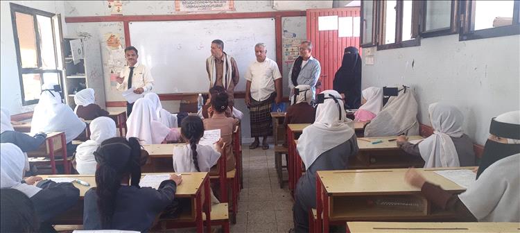 مدير تربية ردفان يدشّن امتحانات الفصل الثاني ويؤكد على تهيئة الأجواء المناسبة للطلاب