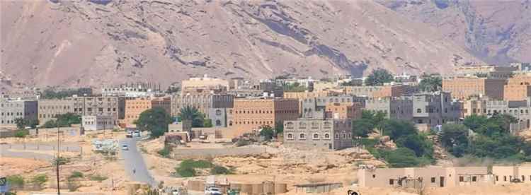 تصاعد شكاوى أبناء ميفعة بشبوة من فوضى الأسعار وغياب الرقابة ومطالبات بمحاسبة المتلاعبين