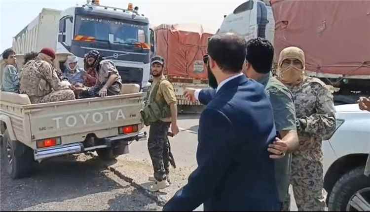 الصحفي صالح العلواني: تحرك محافظ أبين الميداني رسالة حاسمة بأن زمن الفوضى والتقطع ولى دون رجعة