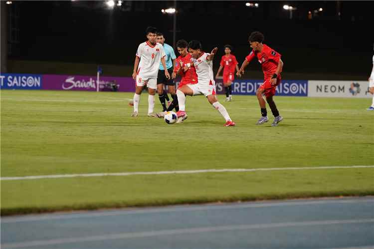 منتخب الناشئين يخسر أمام فيتنام في مستهل مشاركته بكأس آسيا 2026م بالسعودية