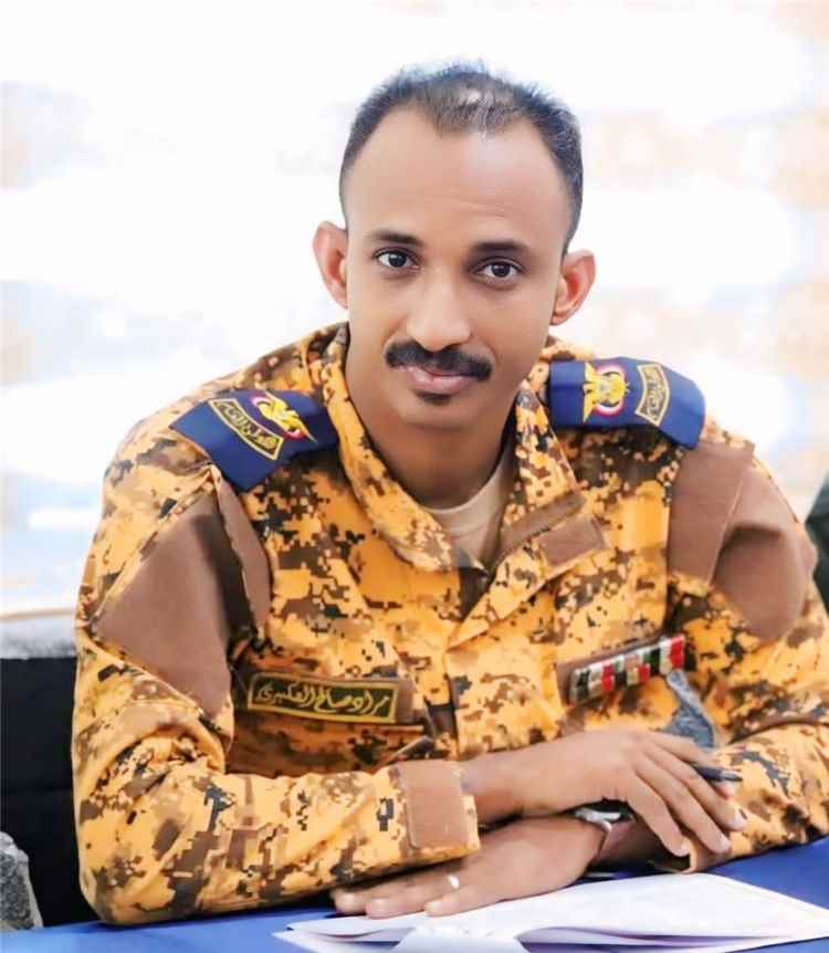 مسؤول أمني يقدم استقالته بعد أربع سنوات من العمل وحماية مؤسسات الدولة