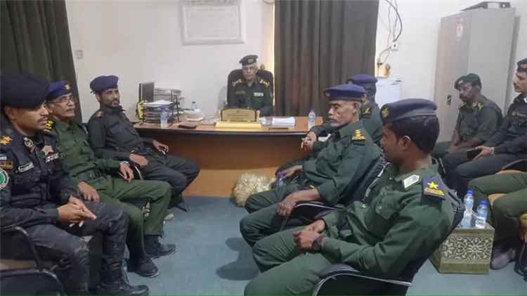 اجتماع بإدارة البحث الجنائي بوادي وصحراء حضرموت يناقش سير العمل الأمني والجرائم الحديثة