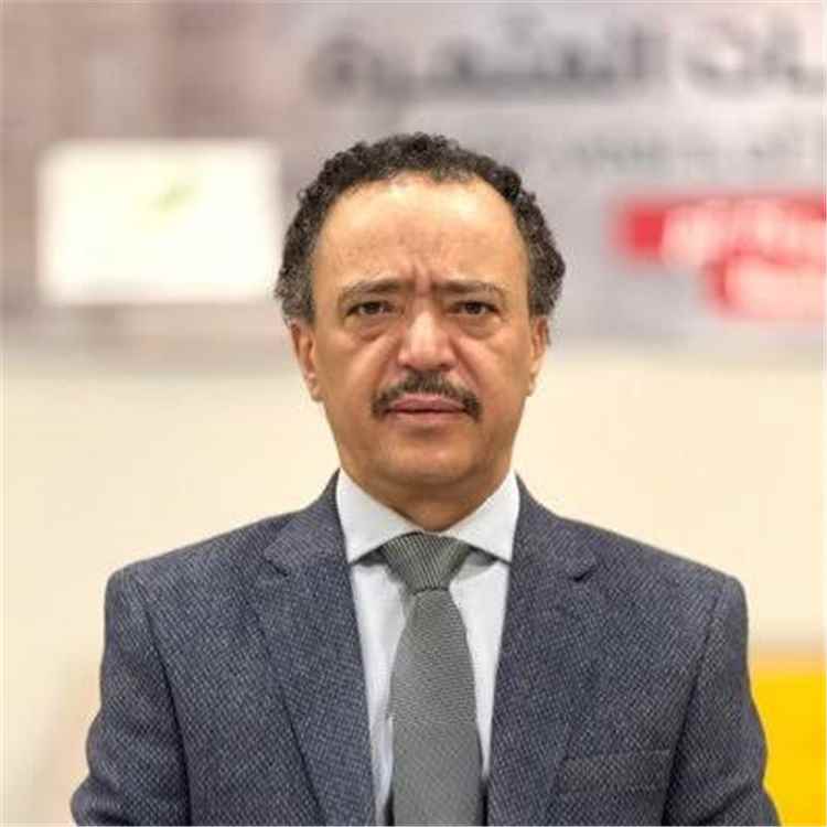 غلاب: قيادات مؤتمرية في مناطق الحوثيين تتماهى مع الجماعة.. وتيار الاستعادة لا يعادي المخلصين