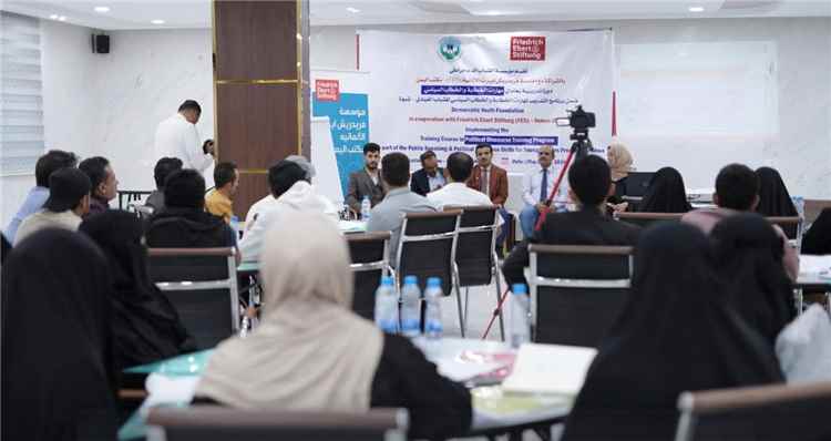 الوكيل شمح يدشّن دورة مهارات الخطابة والخطاب السياسي للشباب بمحافظة شبوة