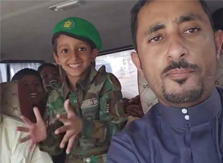السلطة المحلية بمديرية سرار تعزي القائد أكرم الحنشي بوفاة نجله
