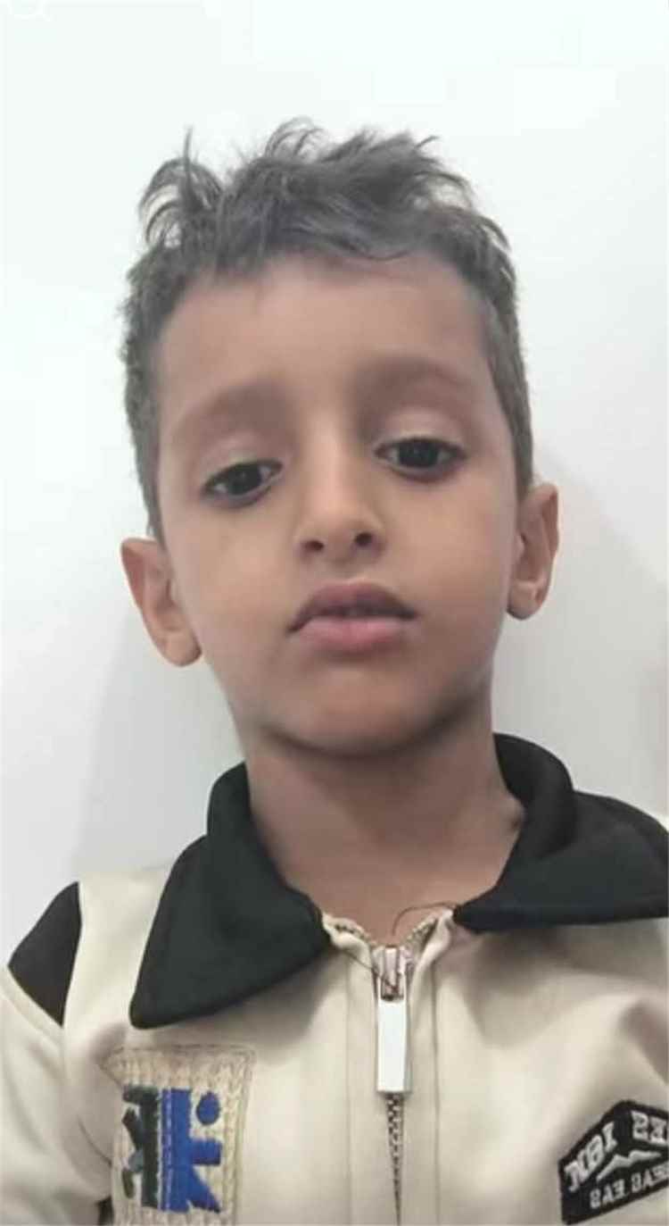 مامور مديرية رصد يعزي في وفاة نجل العميد اكرم الحنشي بحادث مروري بمنطقة الحنشي بيافع