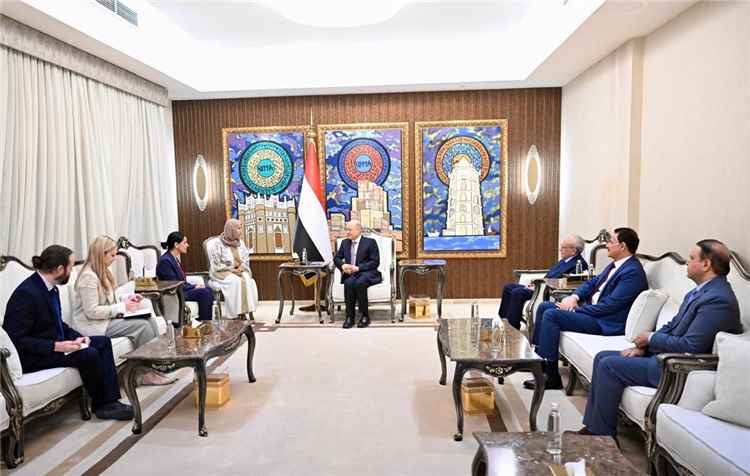 دعم بريطاني متجدد للحكومة اليمنية وتأكيد على تعزيز الأمن والإصلاحات الاقتصادية