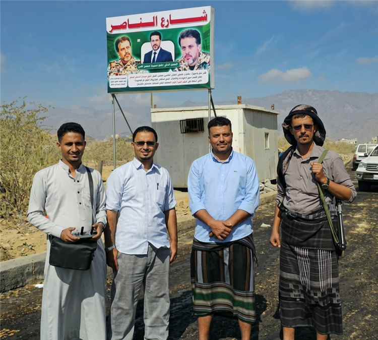 بعد عامٍ من الانطلاق بدعم العميد ناصر عبدربه.. شبان أبين الأربعة يختتمون سفلتة الخط الدولي وشوارع لودر