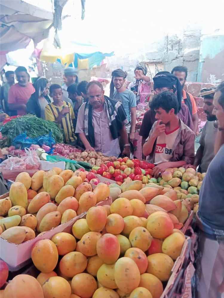 حملة رقابية واسعة لضبط أسعار السلع والمخابز بطور الباحة