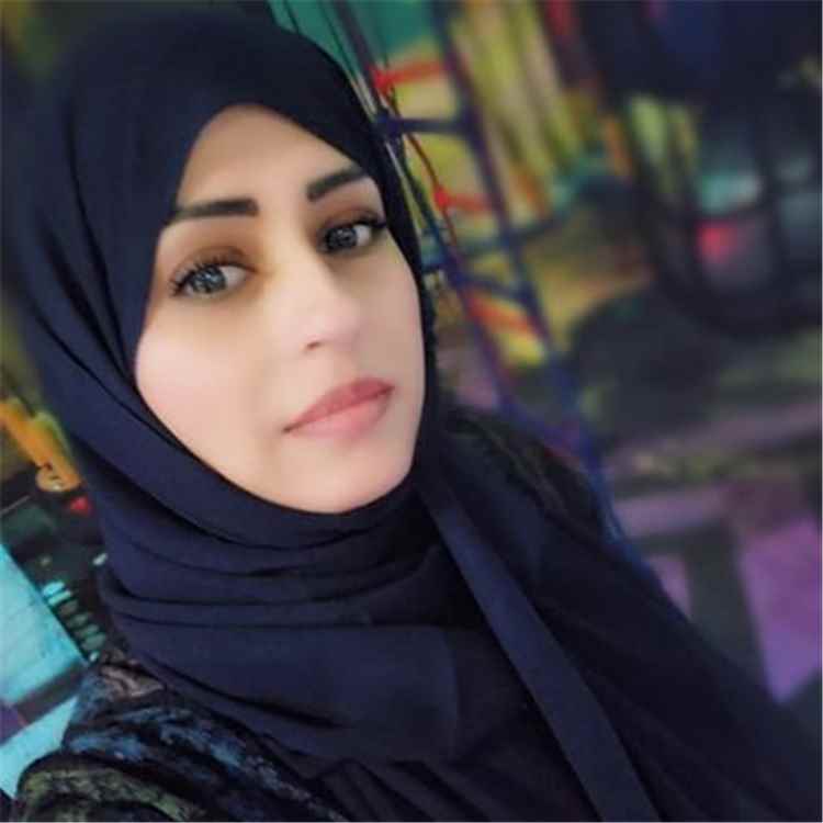 الناشطة العدنية دلال فتحي تعلن انضمامها ل " تيار استعادة دور المؤتمر" لتعزيز حضوره السياسي