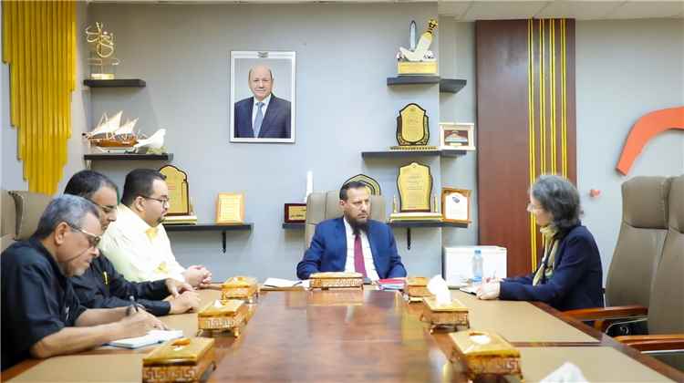 وزير الدولة محافظ العاصمة عدن يستقبل السفيرة الفرنسية