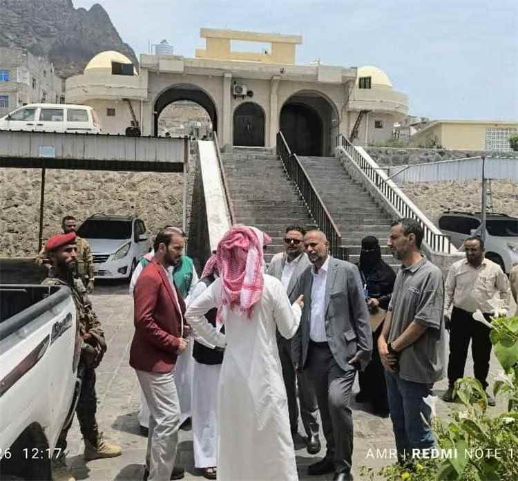 الوكيل العزاني يبحث مع البرنامج السعودي لتنمية وإعمار اليمن ترتيبات تنفيذ مشروع المبنى الملحق بوزارة العدل