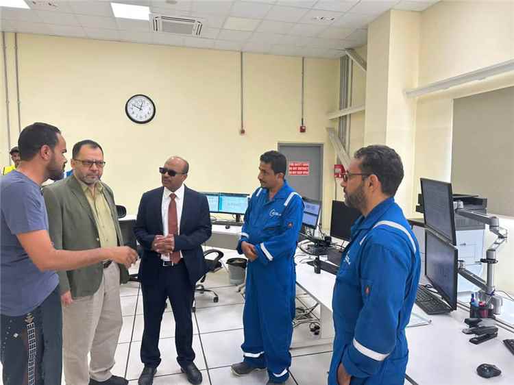وزير الكهرباء يوجّه بتشكيل لجنة تحقيق عاجلة بشأن أسباب خروج المنظومة الكهربائية عن الخدمة