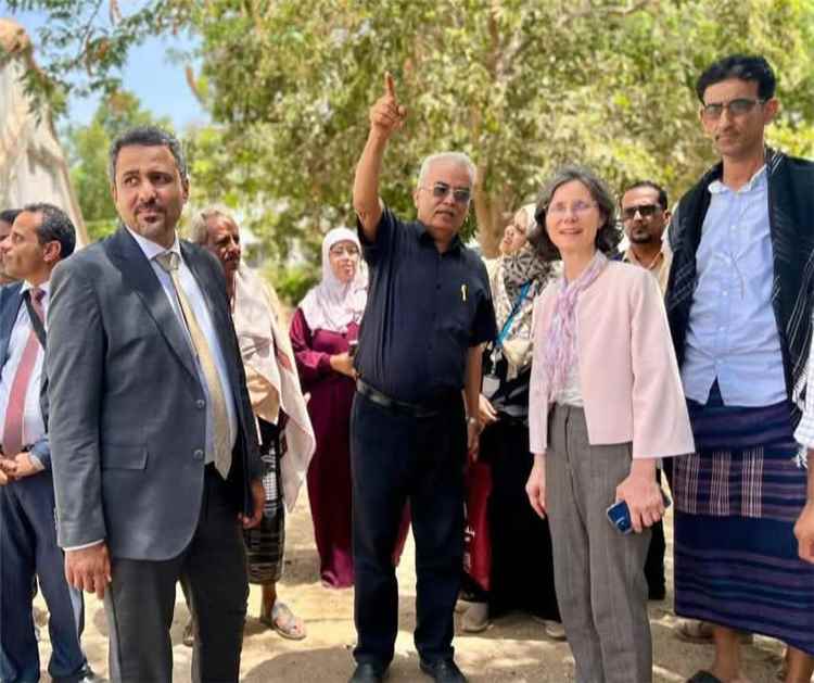 مدير عام مديرية الحوطة يشيد بالخطوة التاريخية التي قام بها الأخ المحافظ مراد الحالمي