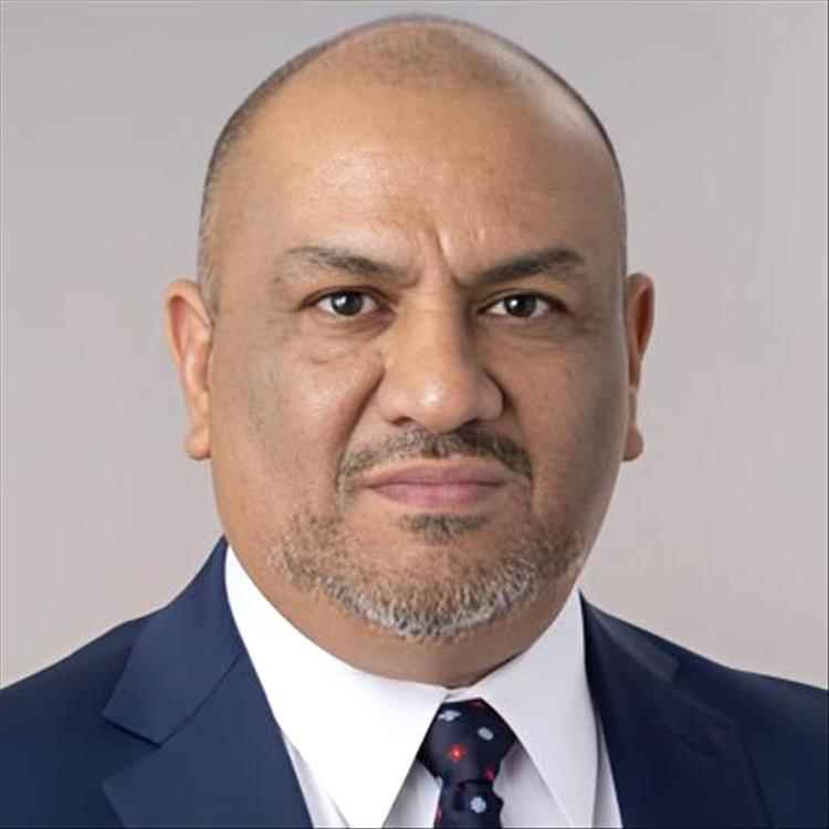 وزير الخارجية الأسبق: وجود حزب الإصلاح داخل الحكومة الشرعية شذوذ ويستدعي من واشنطن قراراً واحداً لإنهائه