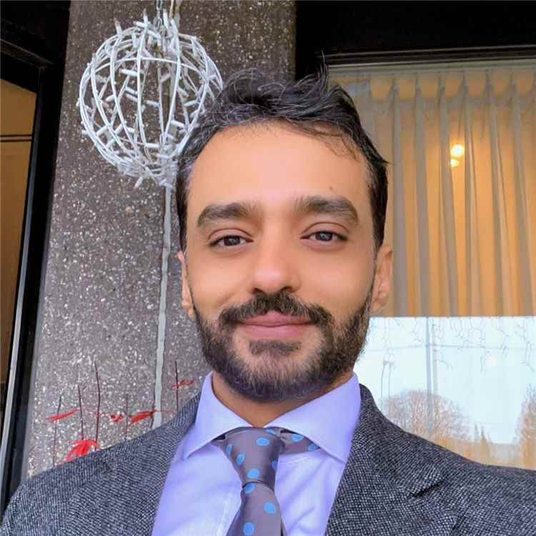 خلدون باكحيل: مايو يعود إلى عدن وسط دعوات للاحتفال بالوحدة ورفع العلم اليمني