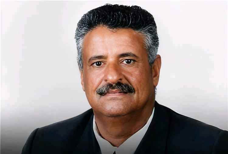 نائب وزير النقل يعزي بوفاة الشخصية الوطنية البارزة اللواء المهندس الطيار حاتم بن علي أبو حاتم