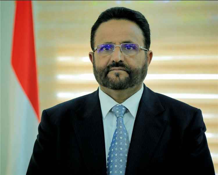 العرادة يبارك لخريجي الطيران والدفاع الجوي نيلهم شرف التخرج بعد سنوات من التأهيل الأكاديمي والعسكري